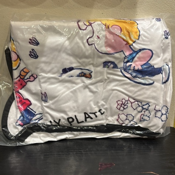 Peanuts x Kura Sushi White Graphic Blanket - Picture 2 of 2